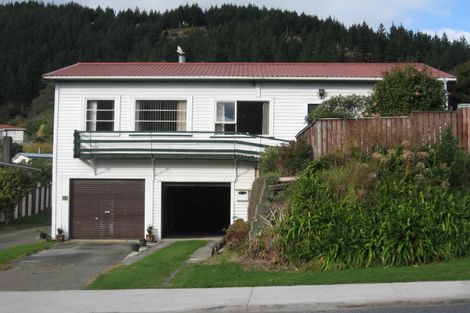 Photo of property in 20 Ruahine Street, Paraparaumu, 5032