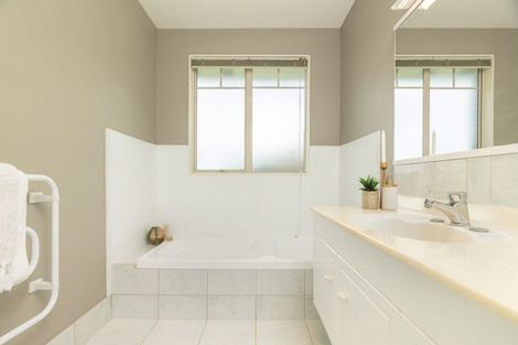 Photo of property in 1 County Lane, Te Kamo, Whangarei, 0112