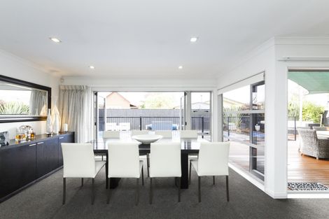 Photo of property in 6 Rodeo Drive, Kelvin Grove, Palmerston North, 4414