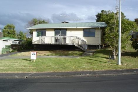 Photo of property in 5 Arlette Place, Massey, Auckland, 0614