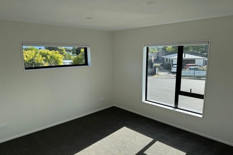 Photo of property in 4 Hughdene Place, Henderson, Auckland, 0610