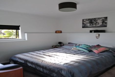 Photo of property in 70 Dalwhinnie Parade, Highland Park, Auckland, 2010