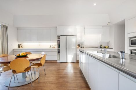 Photo of property in 93 Carlton Mill Road, Merivale, Christchurch, 8014