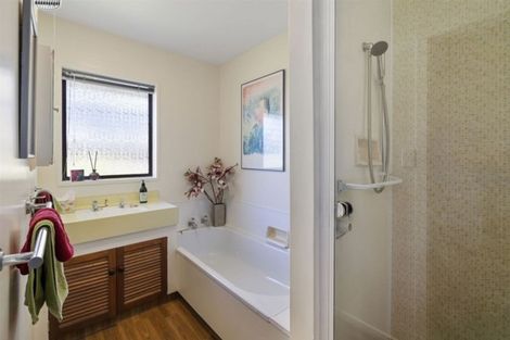 Photo of property in 1/9 Bryndwr Road, Fendalton, Christchurch, 8052