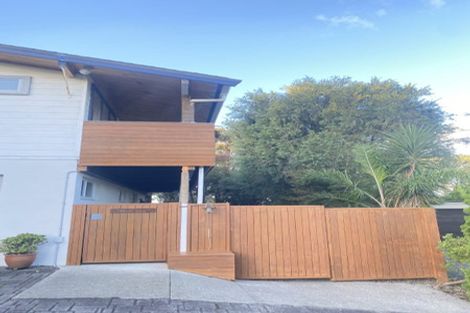 Photo of property in 2/58 Cliff Road, Torbay, Auckland, 0630