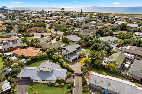 Photo of property in 72 Dalton Drive, Papamoa Beach, Papamoa, 3118