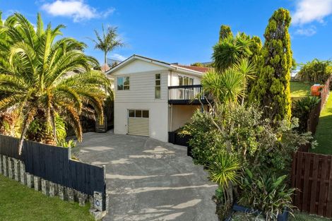 Photo of property in 10 Celeste Place, Totara Vale, Auckland, 0627