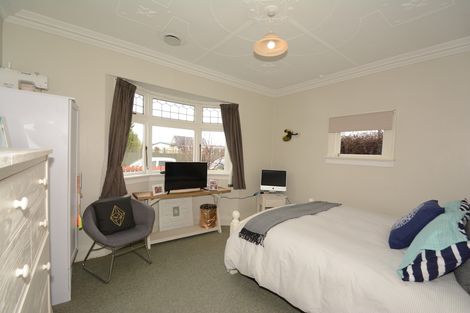 Photo of property in 172 Macandrew Road, South Dunedin, Dunedin, 9012