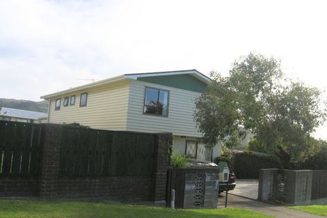 Photo of property in 9 Apple Terrace, Ranui, Porirua, 5024