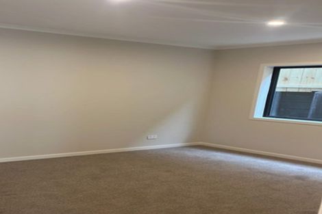 Photo of property in 2 Bendridge Street, Flat Bush, Auckland, 2019