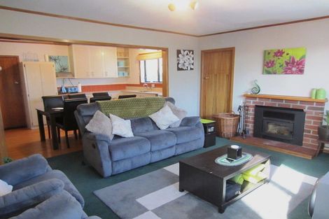 Photo of property in 52 Dunedin Street, Redwood, Christchurch, 8051