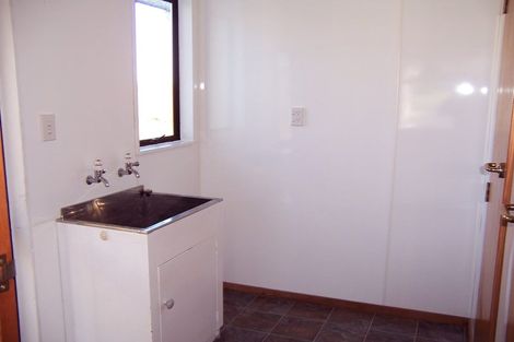 Photo of property in 66 Clifden Highway, Tuatapere, 9691