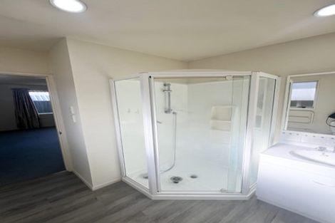 Photo of property in 13a Angela Street, Upper Riccarton, Christchurch, 8041