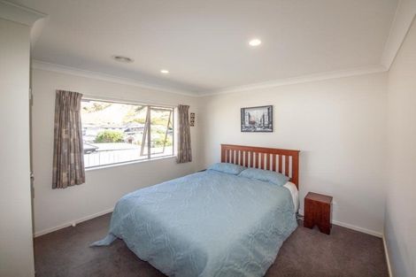Photo of property in 89 Amesbury Drive, Churton Park, Wellington, 6037