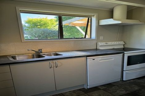 Photo of property in 2/751 Swanson Road, Swanson, Auckland, 0612