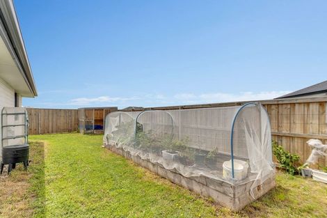 Photo of property in 8 Owen Drive, Darfield, 7510