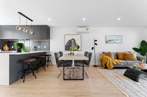 Photo of property in 6/18 Sylvan Crescent, Te Atatu South, Auckland, 0610