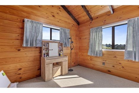 Photo of property in 56 Kennedy Avenue, Forrest Hill, Auckland, 0620