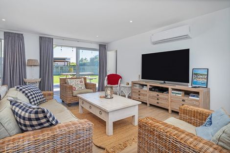 Photo of property in 44 Longreach Drive, Cooks Beach, Whitianga, 3591