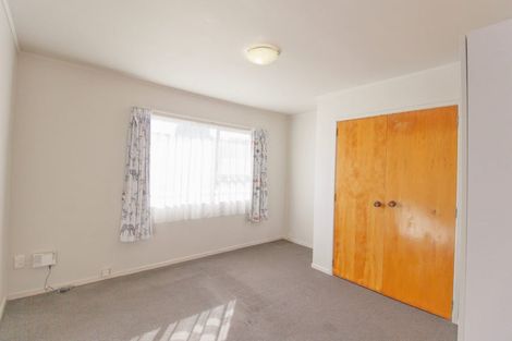 Photo of property in 4/4a Browns Road, Manurewa, Auckland, 2102