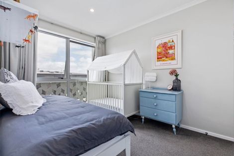 Photo of property in 30 Oioi Road, Hobsonville, Auckland, 0616