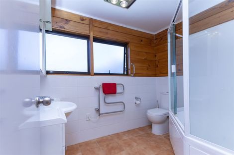 Photo of property in 11 Marlin Street, West Harbour, Auckland, 0618