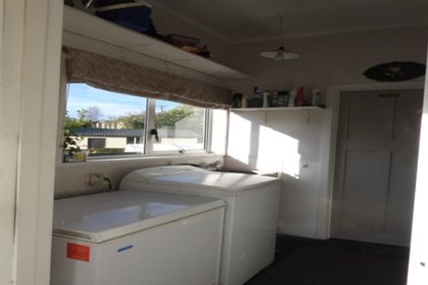 Photo of property in 60 Perth Street, South Hill, Oamaru, 9400