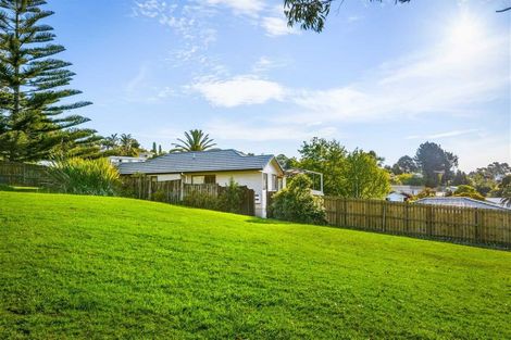 Photo of property in 7 Garton Drive, Massey, Auckland, 0614