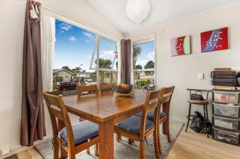 Photo of property in 46 Burbank Avenue, Manurewa, Auckland, 2102