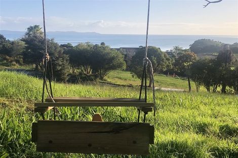 Photo of property in 16 Coachmans Way, Cable Bay, 0420