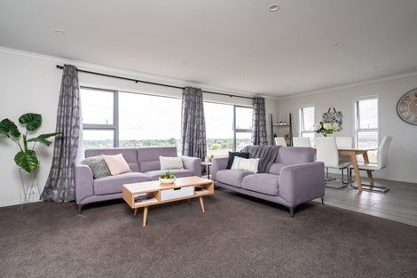 Photo of property in 155 Keri Vista Rise, Papakura, 2110