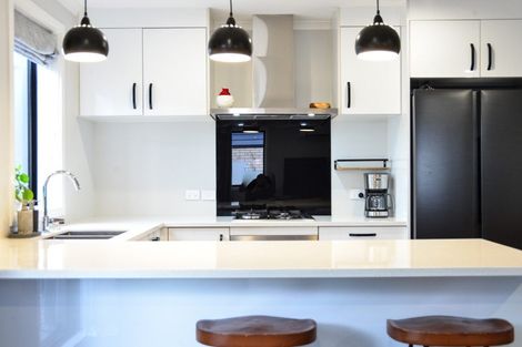 Photo of property in 2/64 Cabourne Drive, Glenview, Hamilton, 3206