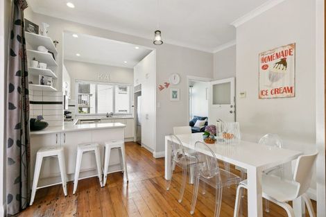 Photo of property in 34 Duthie Street, Karori, Wellington, 6012