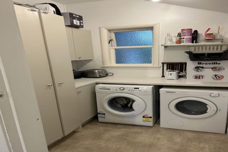 Photo of property in 10 Oriental Terrace, Mount Victoria, Wellington, 6011