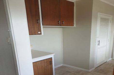 Photo of property in 3/62 Moana Avenue, One Tree Hill, Auckland, 1061