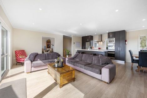 Photo of property in 47 Chamberlain Road, Bombay, 2675