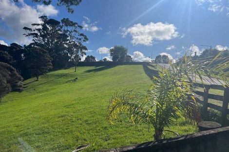 Photo of property in 6 Matheson Road, Red Beach, 0932