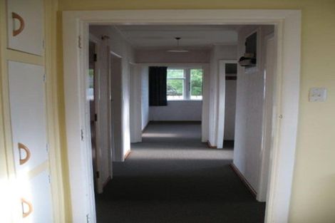 Photo of property in 43 Taylor Street, Carterton, 5713