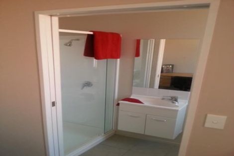 Photo of property in 3 Paeroa Street, Riccarton, Christchurch, 8041