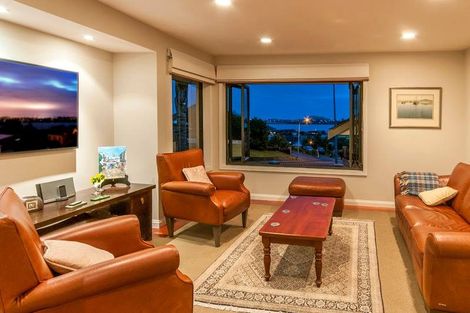 Photo of property in 8 Lynton Road, Bucklands Beach, Auckland, 2012