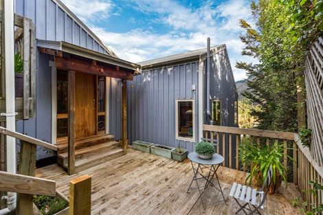 Photo of property in 32b Mackinnon Terrace, Sunshine Bay, Queenstown, 9300