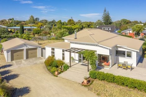 Photo of property in 8a Tirimoana Place, Otamatea, Whanganui, 4501