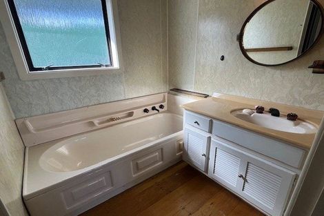 Photo of property in 96 Moore Street, Howick, Auckland, 2014