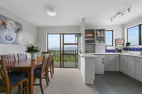 Photo of property in 31 Wisteria Grove, Maungaraki, Lower Hutt, 5010