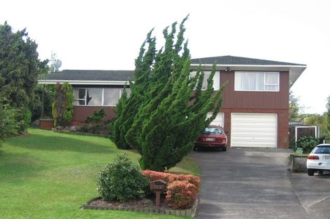 Photo of property in 102 Cardiff Road, Pakuranga, Auckland, 2010
