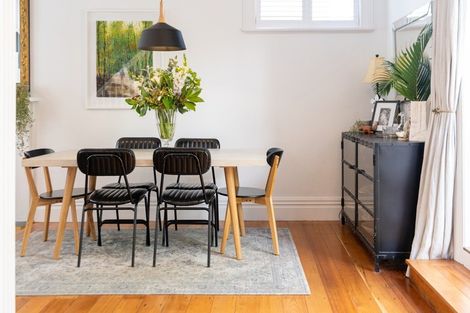 Photo of property in 247 Tinakori Road, Thorndon, Wellington, 6011