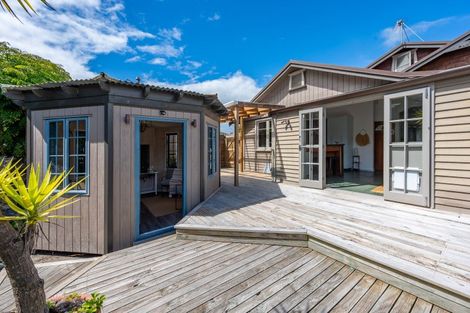 Photo of property in 181 Vigor Brown Street, Napier South, Napier, 4110