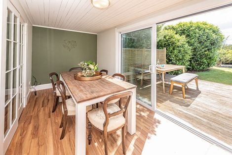 Photo of property in 2 Godwin Crescent, College Estate, Whanganui, 4500