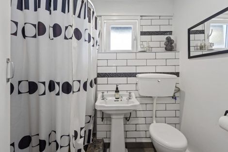 Photo of property in 42 Moody Street, Gore Bay, Cheviot, 7383