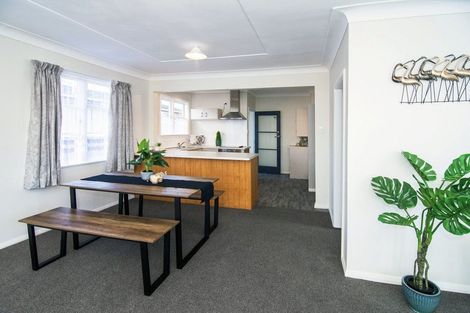 Photo of property in 107 Dixon Street, Masterton, 5810
